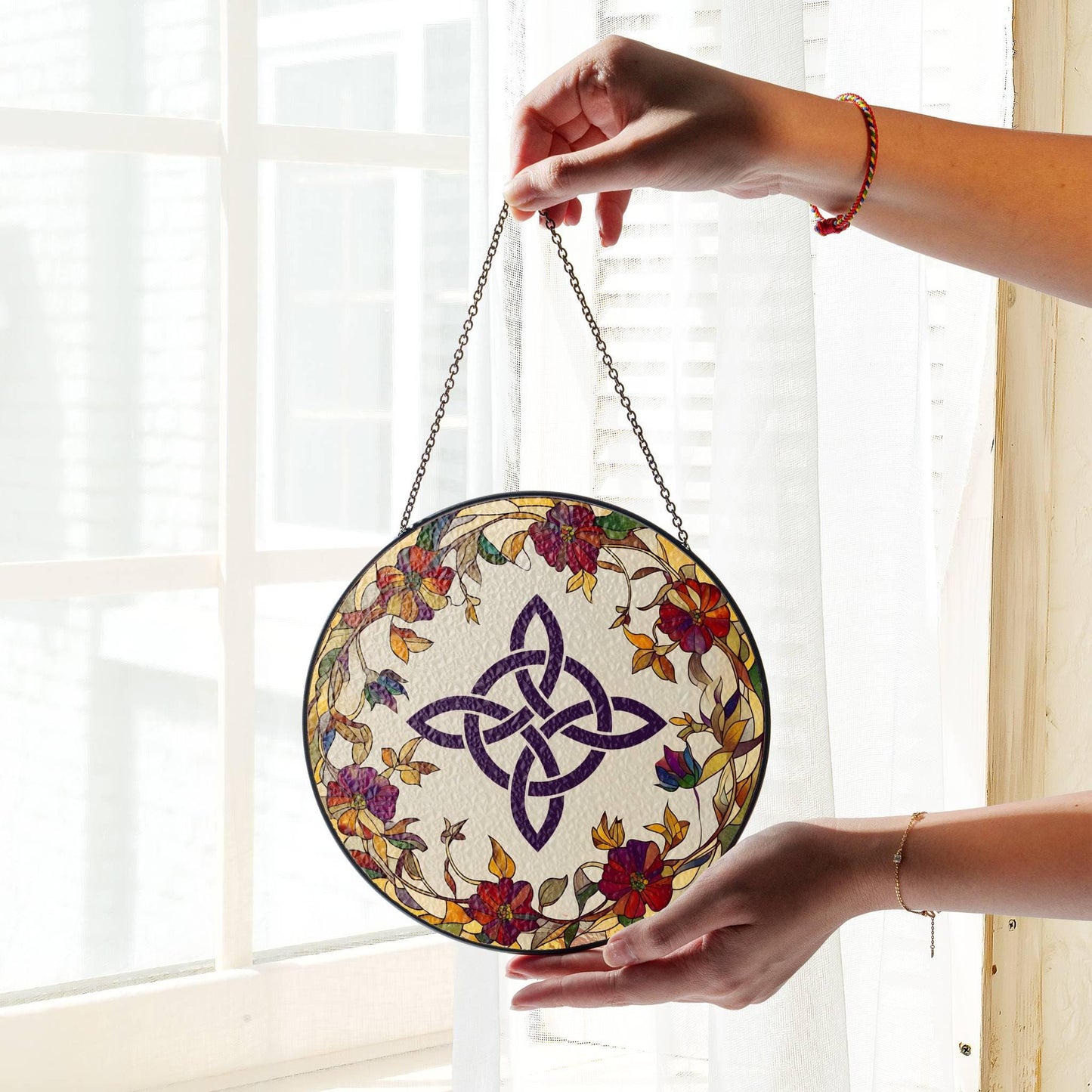 Witch Knot Stained Glass Sun Catcher Celtic Witches Knot Light Catcher Wiccan Window Hanging Protection Charm Home Decoration Pagan Gift