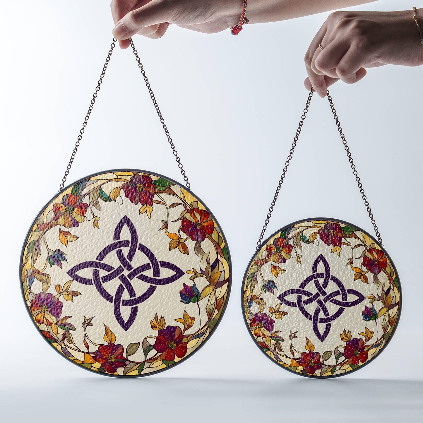 Witch Knot Stained Glass Sun Catcher Celtic Witches Knot Light Catcher Wiccan Window Hanging Protection Charm Home Decoration Pagan Gift