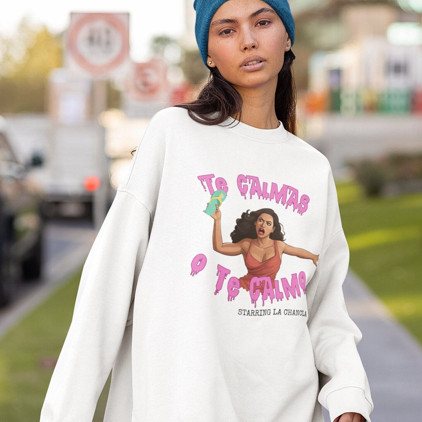 Te Calmas o Te Calmo La Chancla Sweatshirt